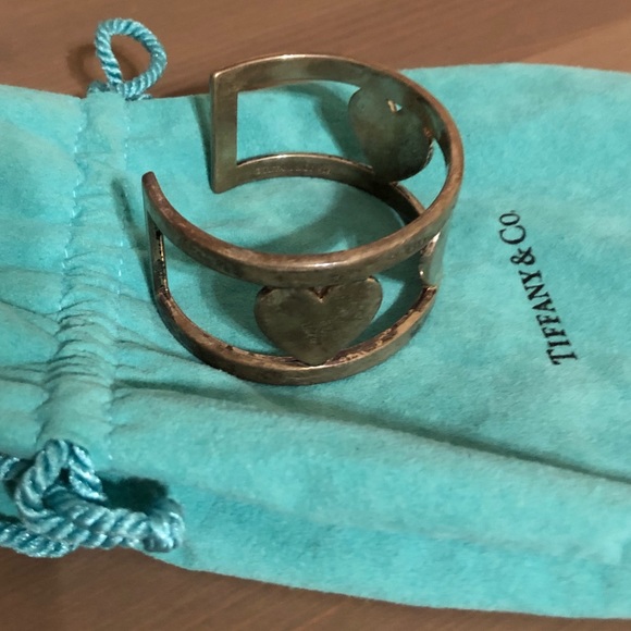 Rare Tiffany’s Heart Cuff Bracelet Tiffany & Co - Picture 8 of 8